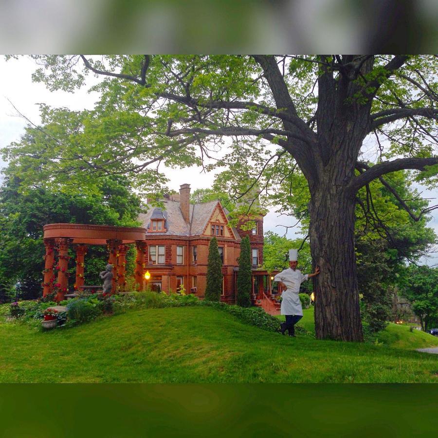 Henderson Castle Inn Kalamazoo Bagian luar foto
