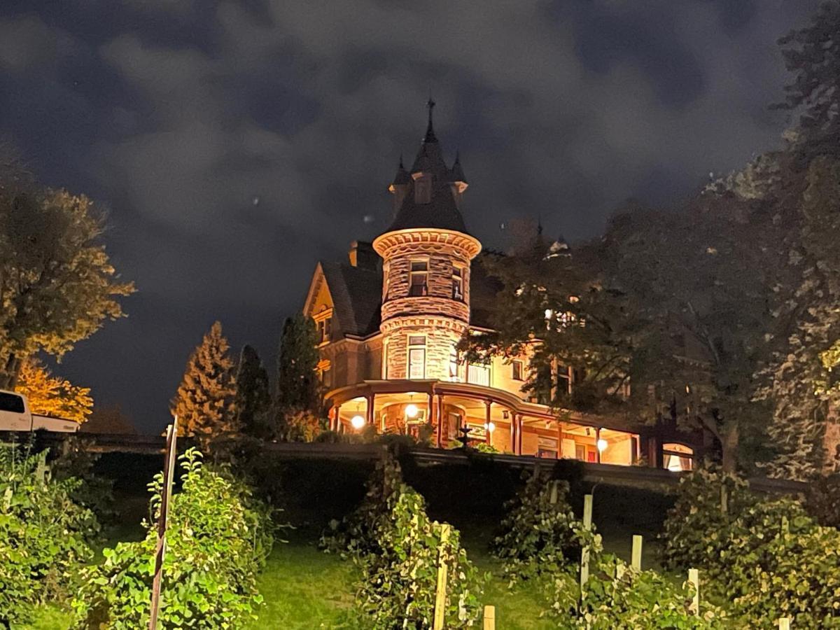 Henderson Castle Inn Kalamazoo Bagian luar foto