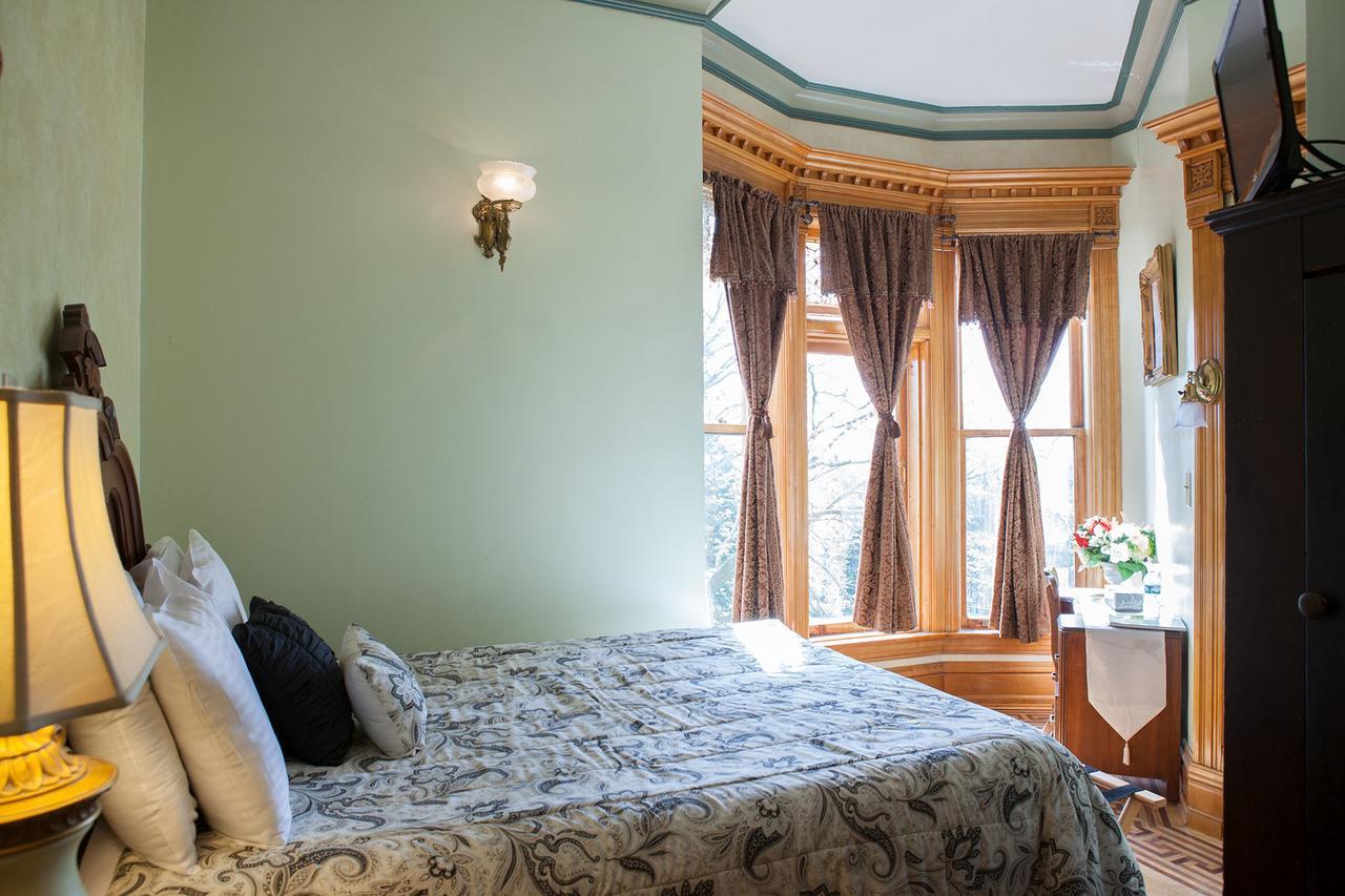 Henderson Castle Inn Kalamazoo Bagian luar foto