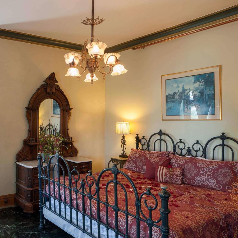 Henderson Castle Inn Kalamazoo Bagian luar foto